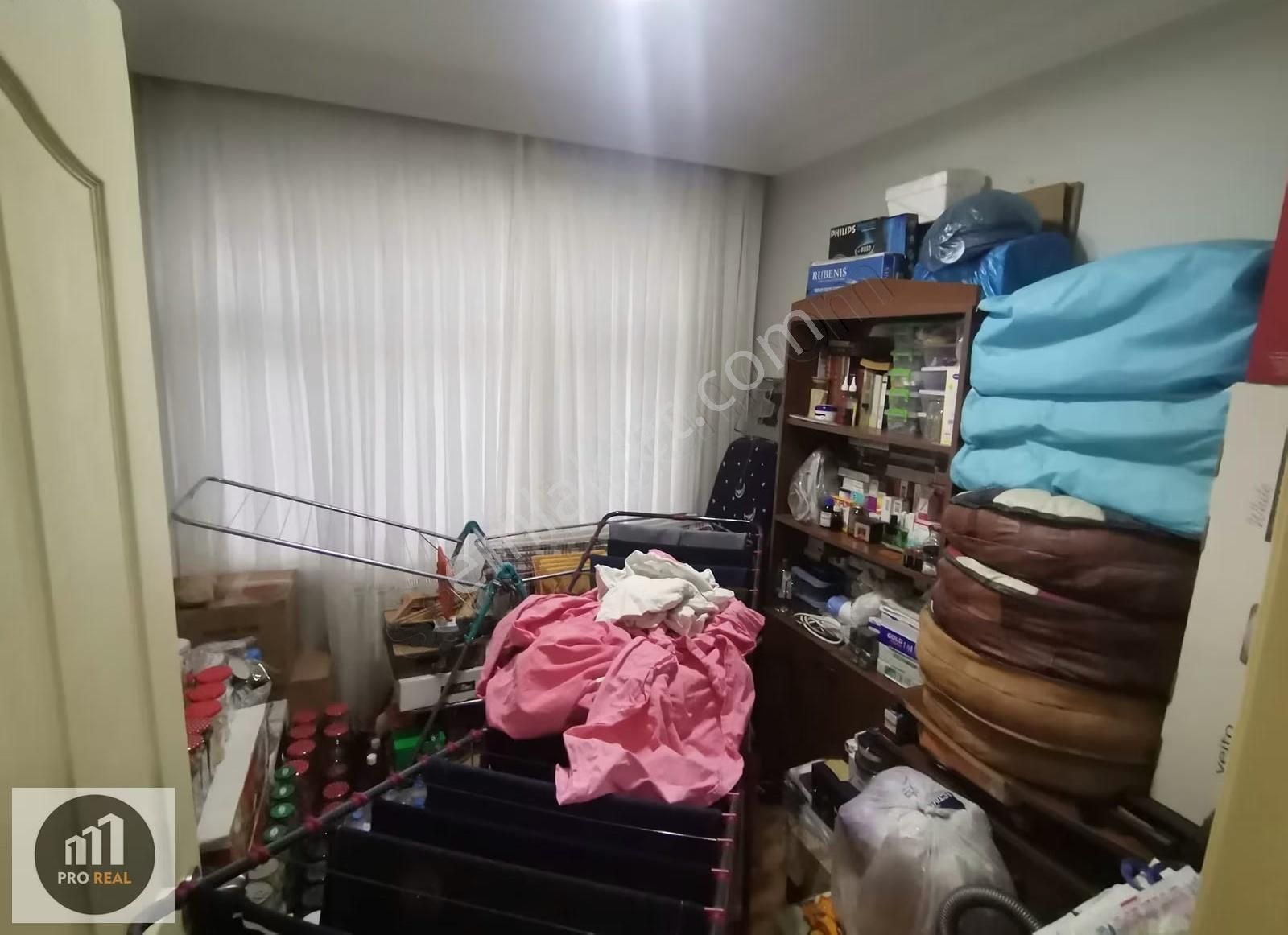 Bezmialem Çapa Metro Tramvay Metrobüs Satılık 2+1 Daire - Görsel 3