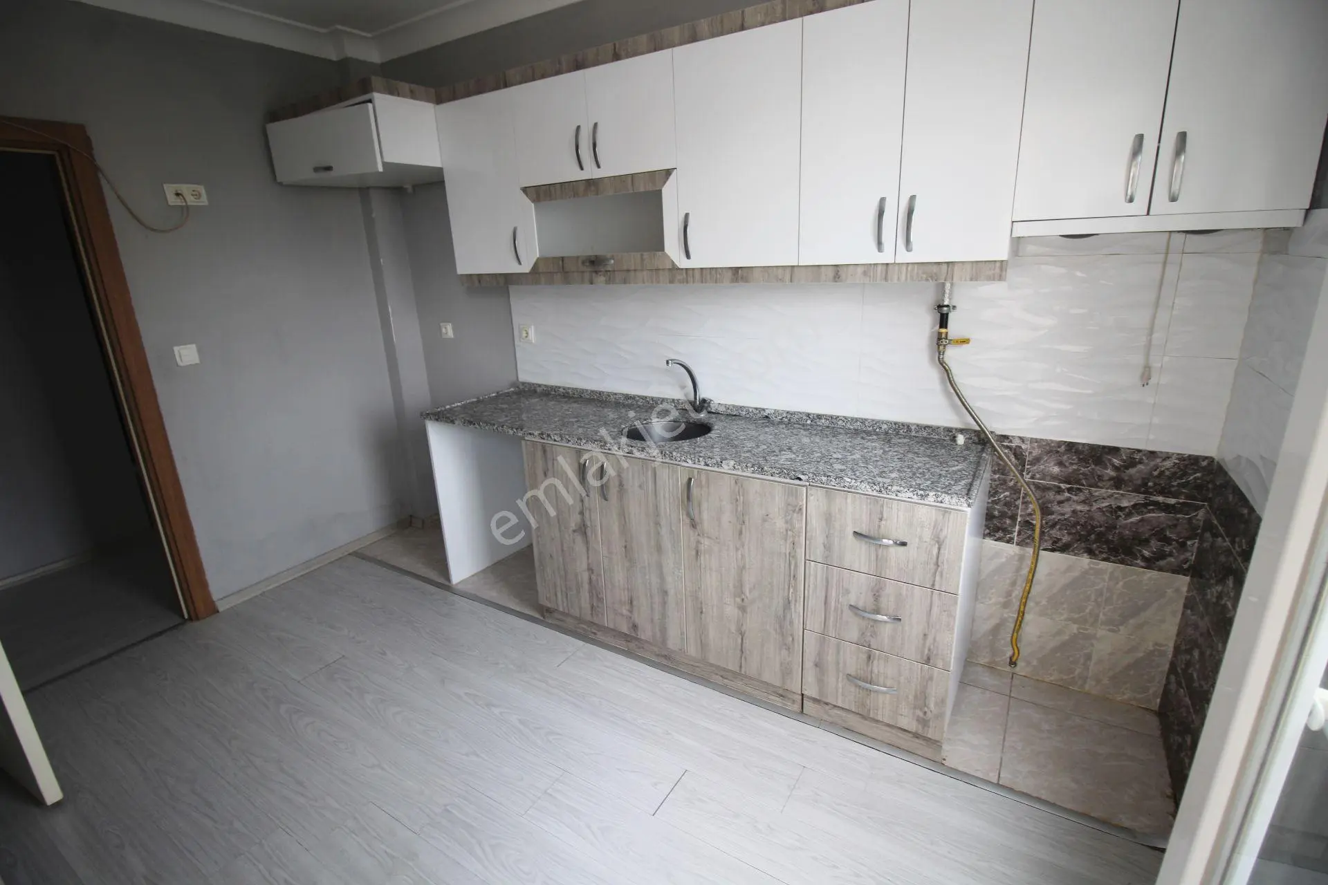 Tekirdağ Çorlu Otogara Ve Şehir Merkezine Yakın 2+1 100 M² Satılık Daire - Görsel 3