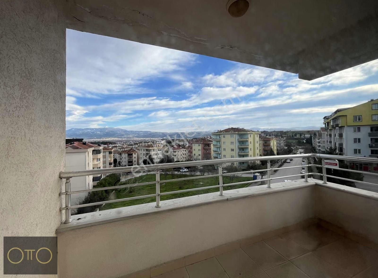 Otto'dan Aile Sitesinde Bursa Manzaralı Geniş Daire - Görsel 11