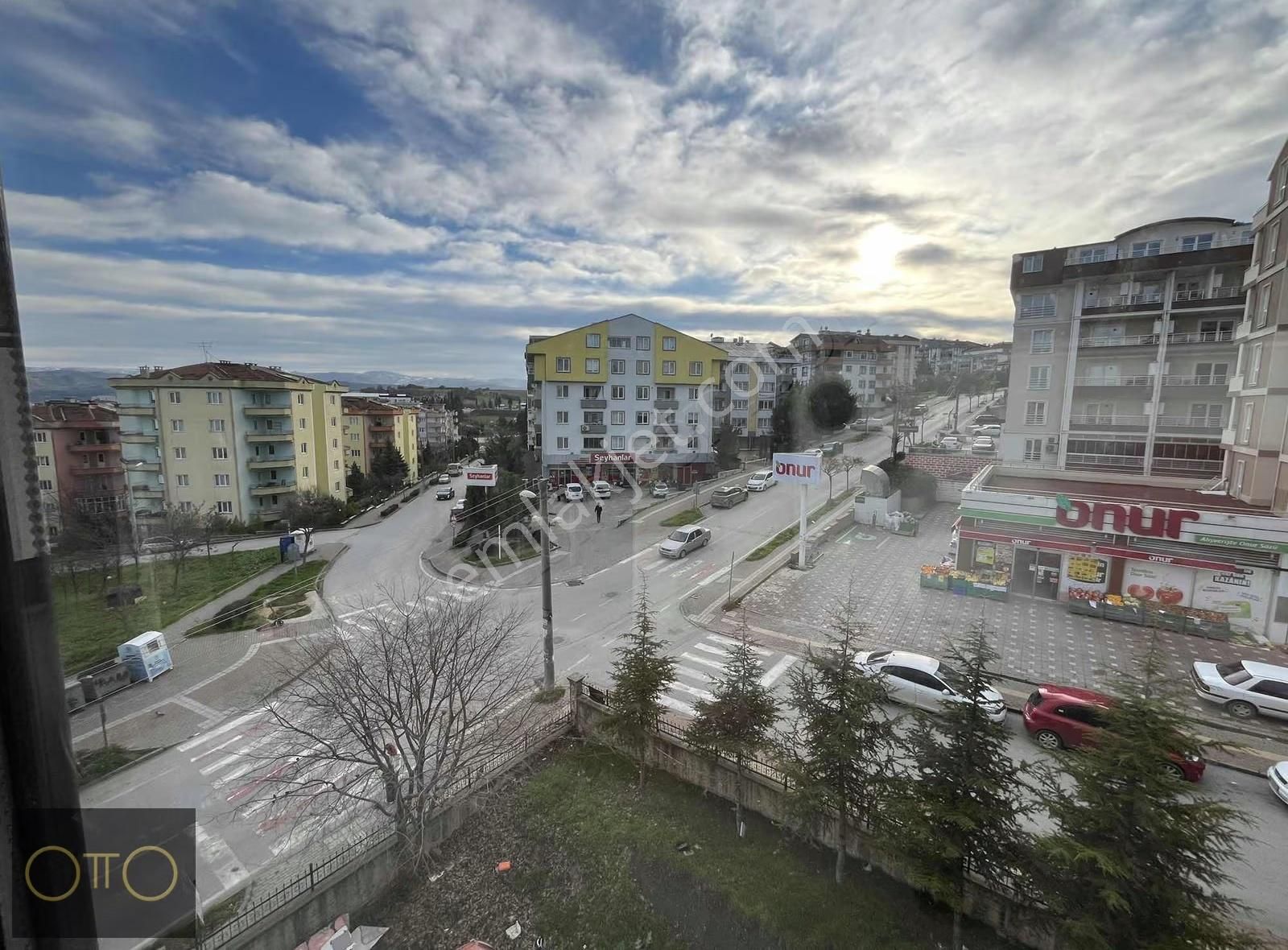 Otto'dan Aile Sitesinde Bursa Manzaralı Geniş Daire - Görsel 4