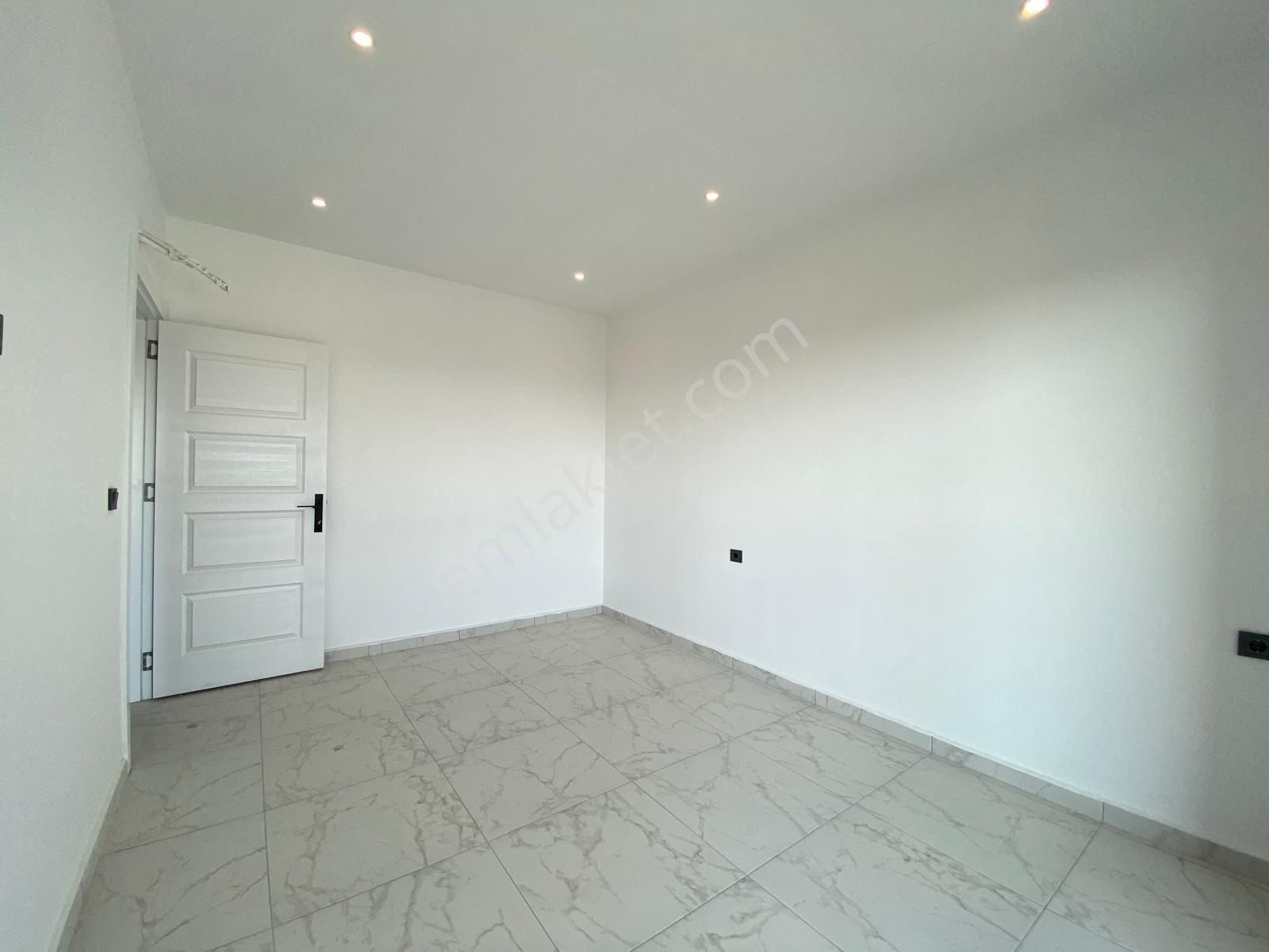 Alanya Çıplaklı'da Kiralık 1+1 Full Manzaralı Sıfır Daireler - Görsel 23
