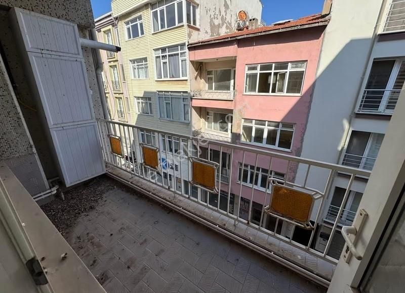 Biga Merkezde Satılık 3+1 Daire - Görsel 10