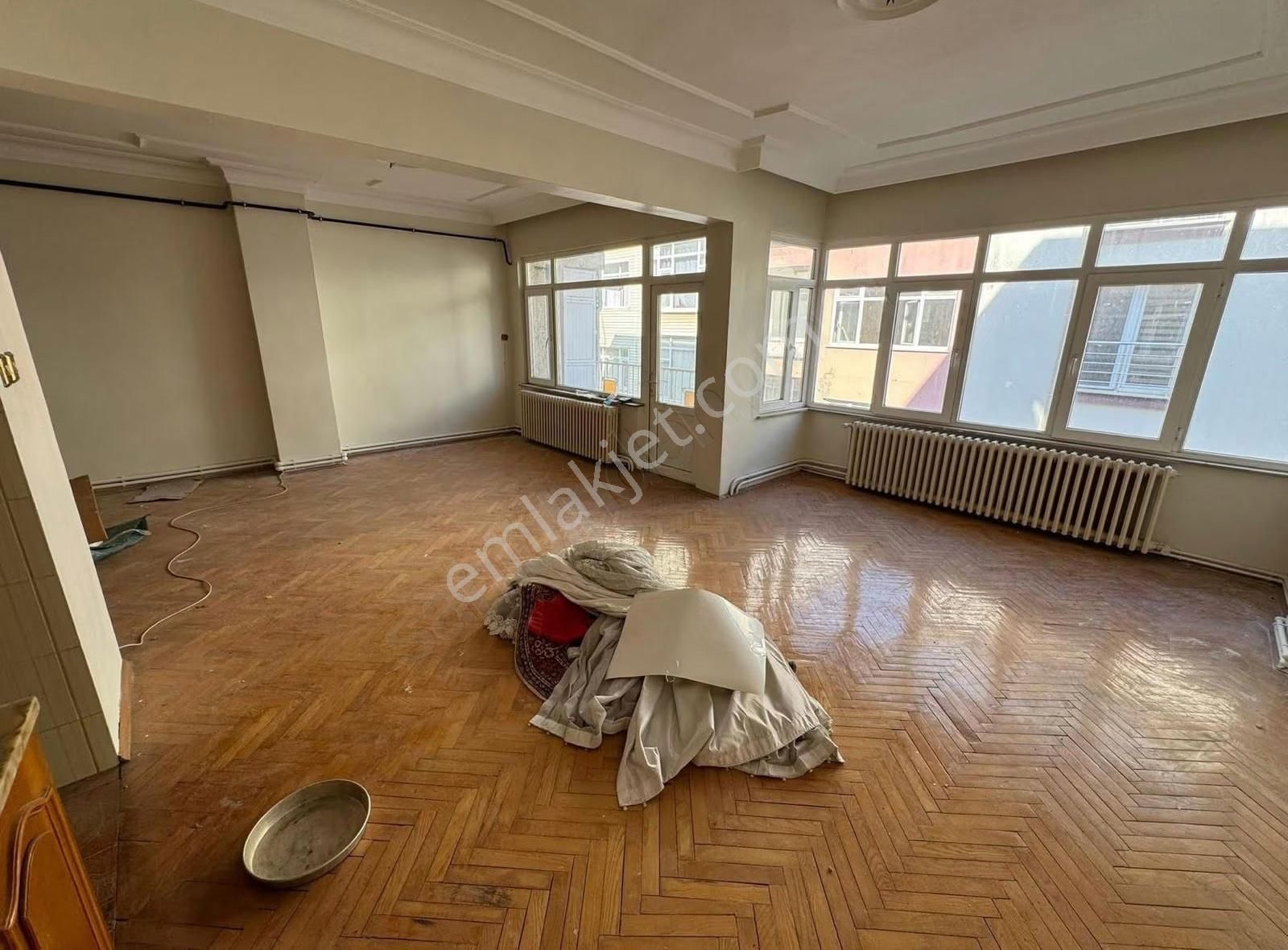 Biga Merkezde Satılık 3+1 Daire - Görsel 18