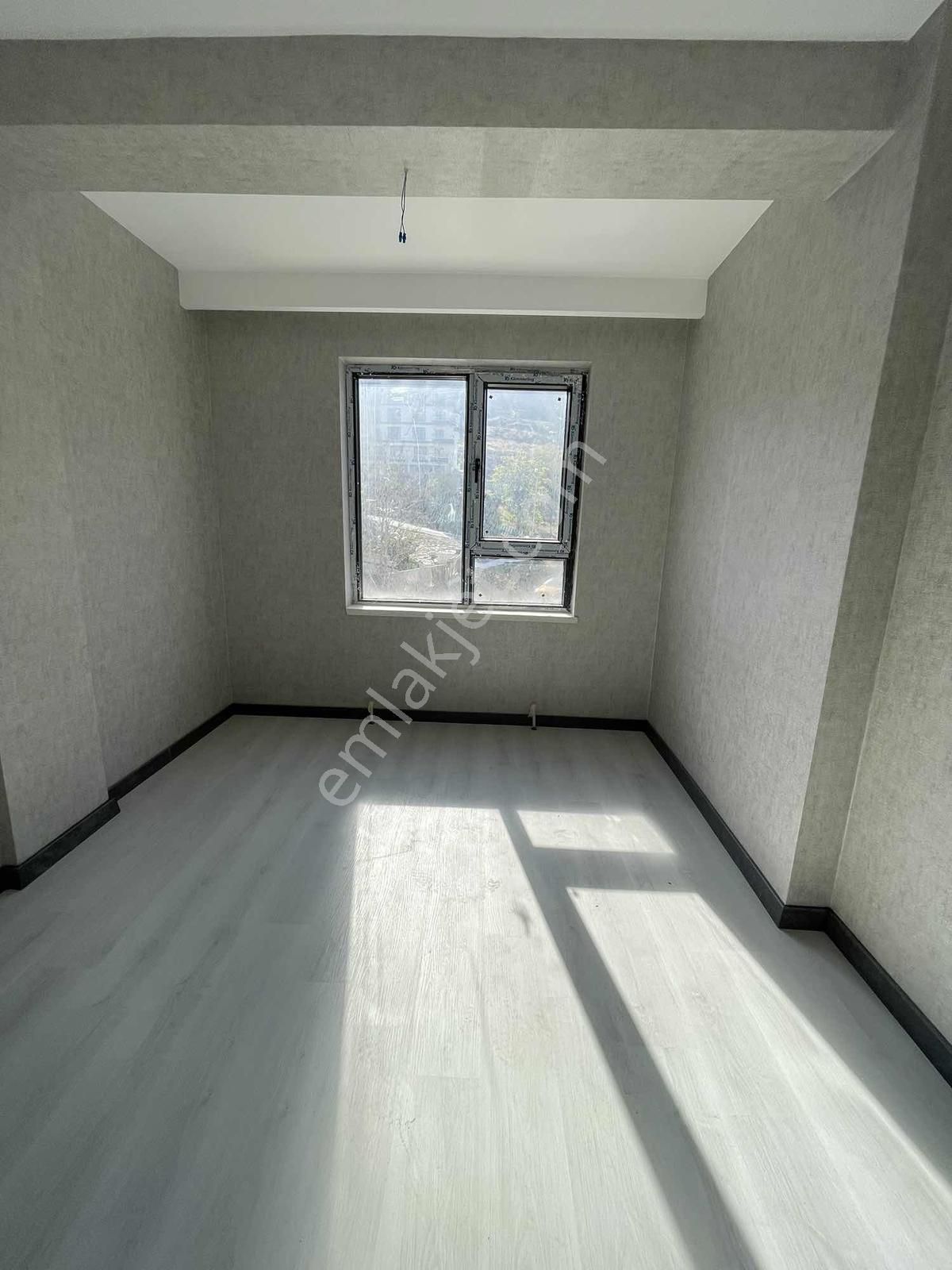 Satılık Sıfır Daire İncesu Caddesi Üzerinde 3+1 Asansörlü - Görsel 2