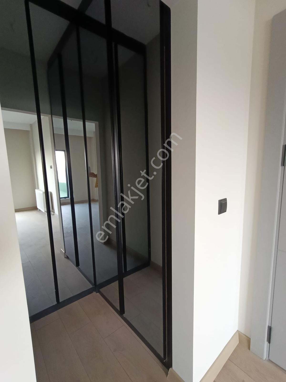 Polat Live'dan Motto Butikte Teraslı Sıfır Acil Satılık 3+1 - Görsel 27