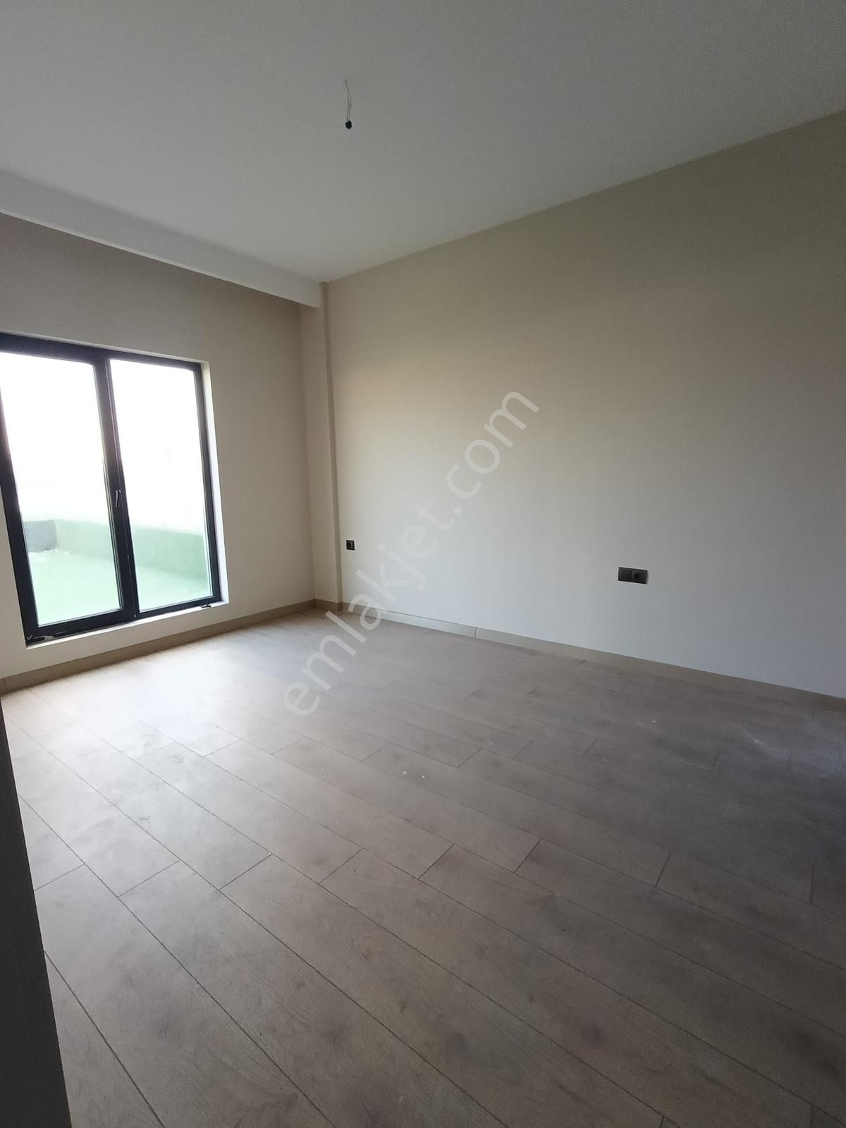 Polat Live'dan Motto Butikte Teraslı Sıfır Acil Satılık 3+1 - Görsel 16