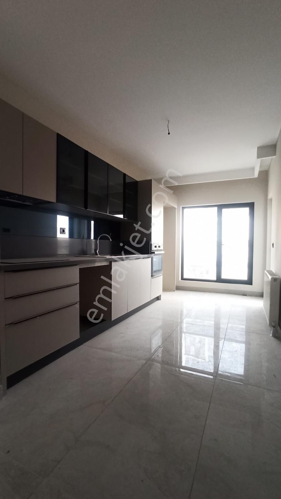 Polat Live'dan Motto Butikte Teraslı Sıfır Acil Satılık 3+1 - Görsel 13