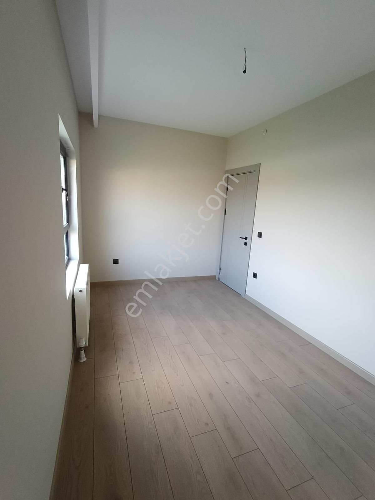 Polat Live'dan Motto Butikte Teraslı Sıfır Acil Satılık 3+1 - Görsel 18