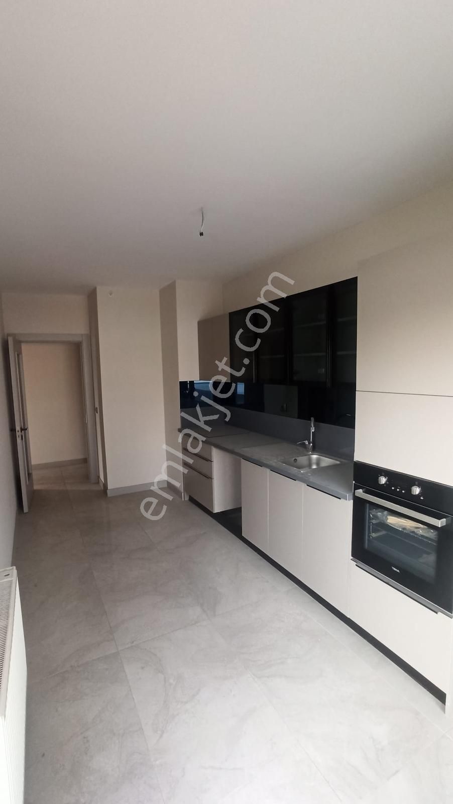 Polat Live'dan Motto Butikte Teraslı Sıfır Acil Satılık 3+1 - Görsel 7