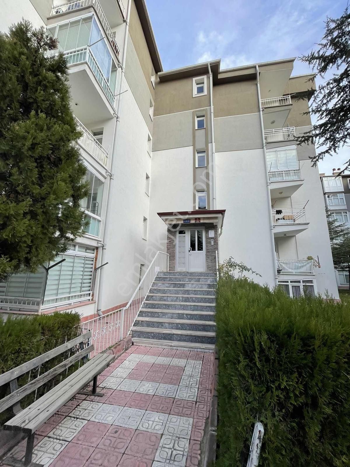 Polat Live'dan Nevadium Karşısı Eşyalı 3+1 Kiralık Daire