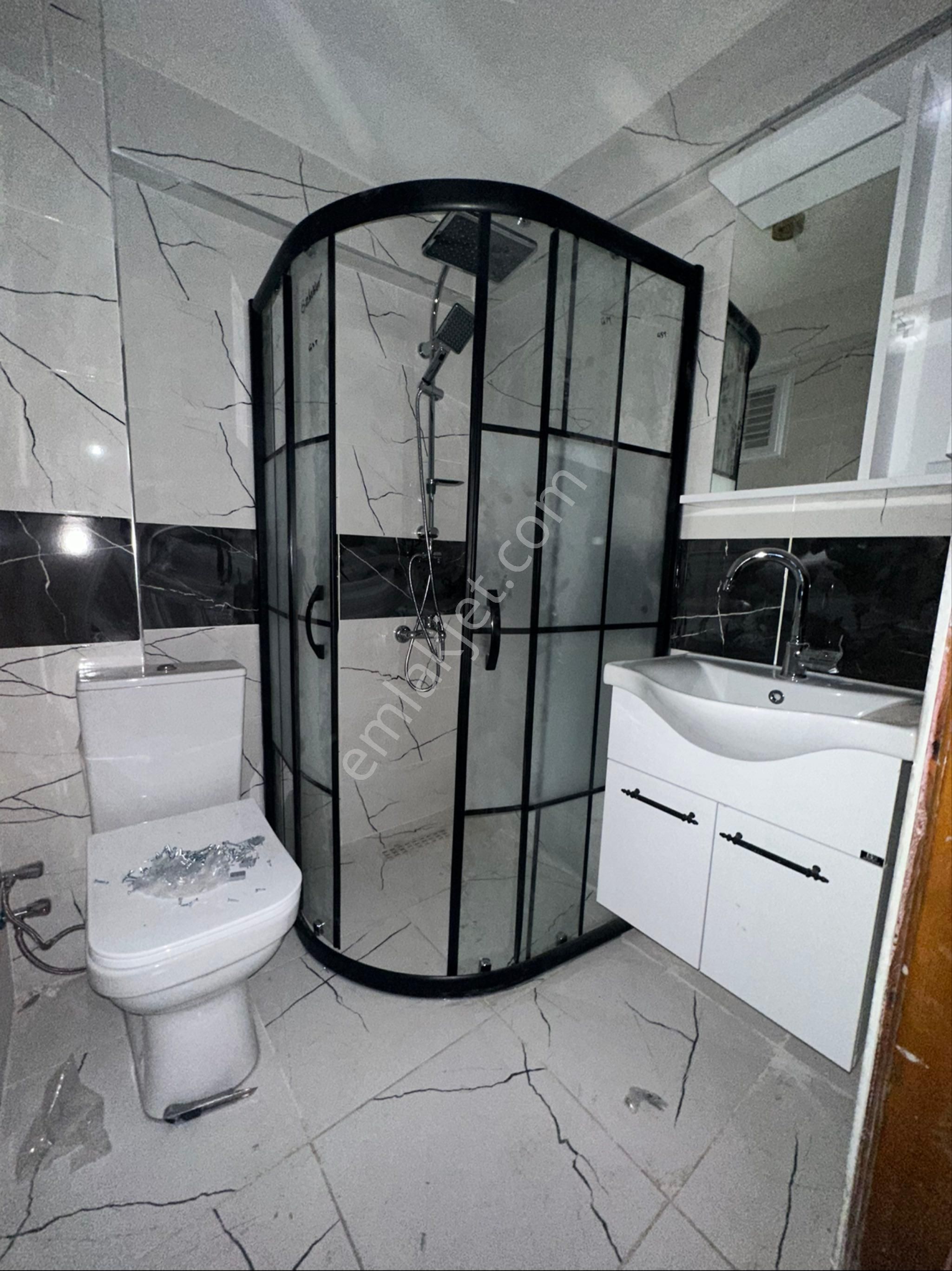 Gazcılar Ara Kat Cadde Üzeri 2+1 Ayrı Tuvalet Mutfak Asansörlü Daire Kelepir - Görsel 2