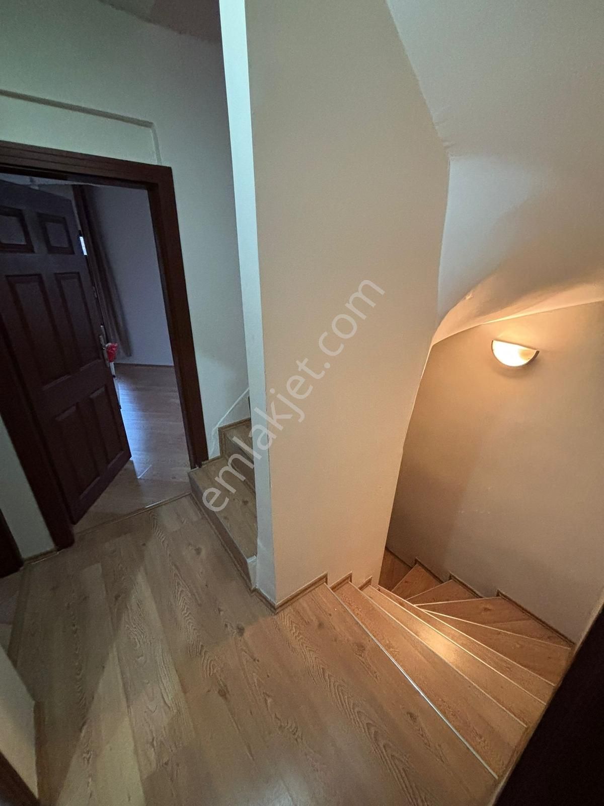 Polat Live'dan Güvenç1 Sitesinde 3 Katlı Satılık Müstakil - Görsel 16