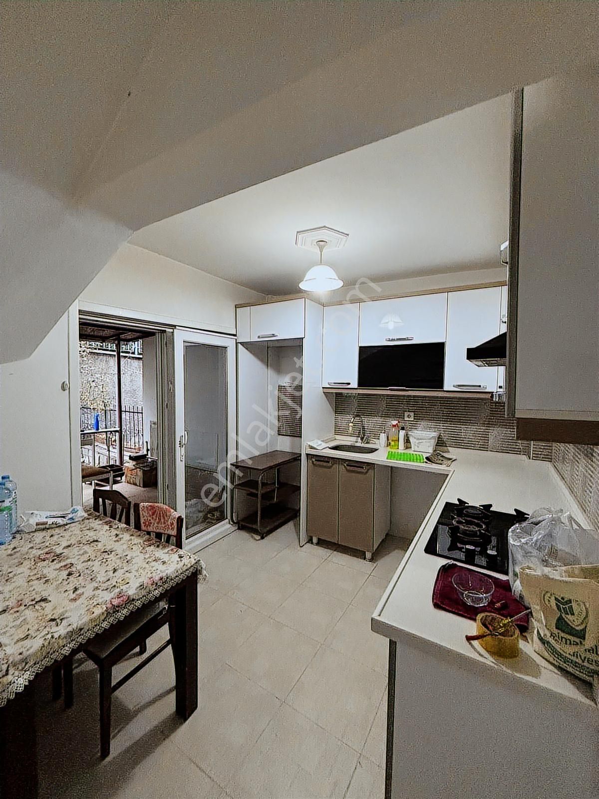 Polat Live'dan Güvenç1 Sitesinde 3 Katlı Satılık Müstakil - Görsel 8