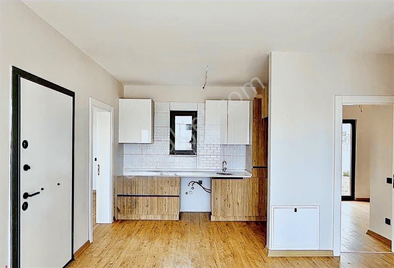 Deniz Manzaralı Bodrumda Sitenin En Güzel Lokasyonu Önü Açık - Görsel 6