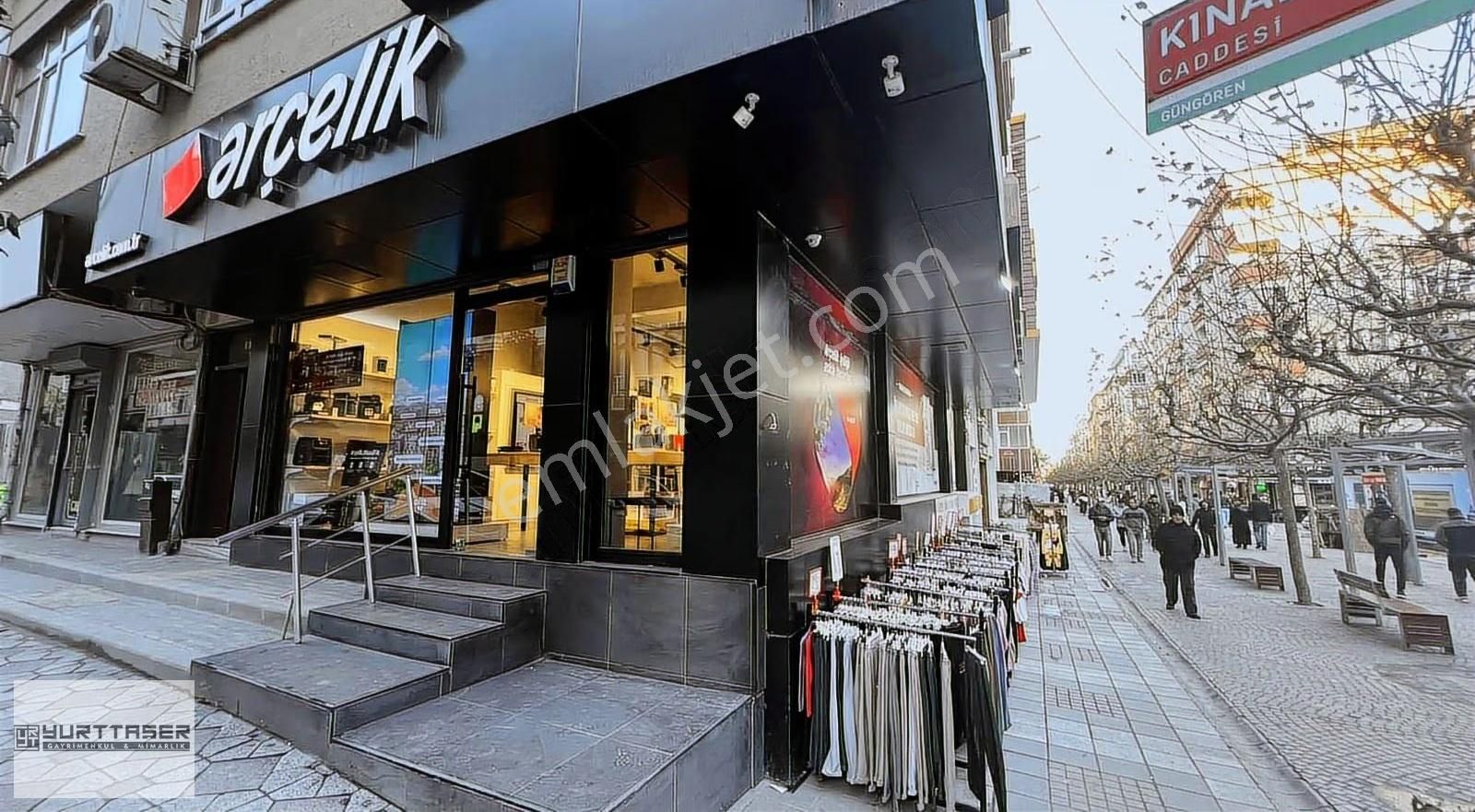Kınalı Caddesi Yürüyüş Yolunda 20 Metre Cepheli 70m2 Köşe Dükkan