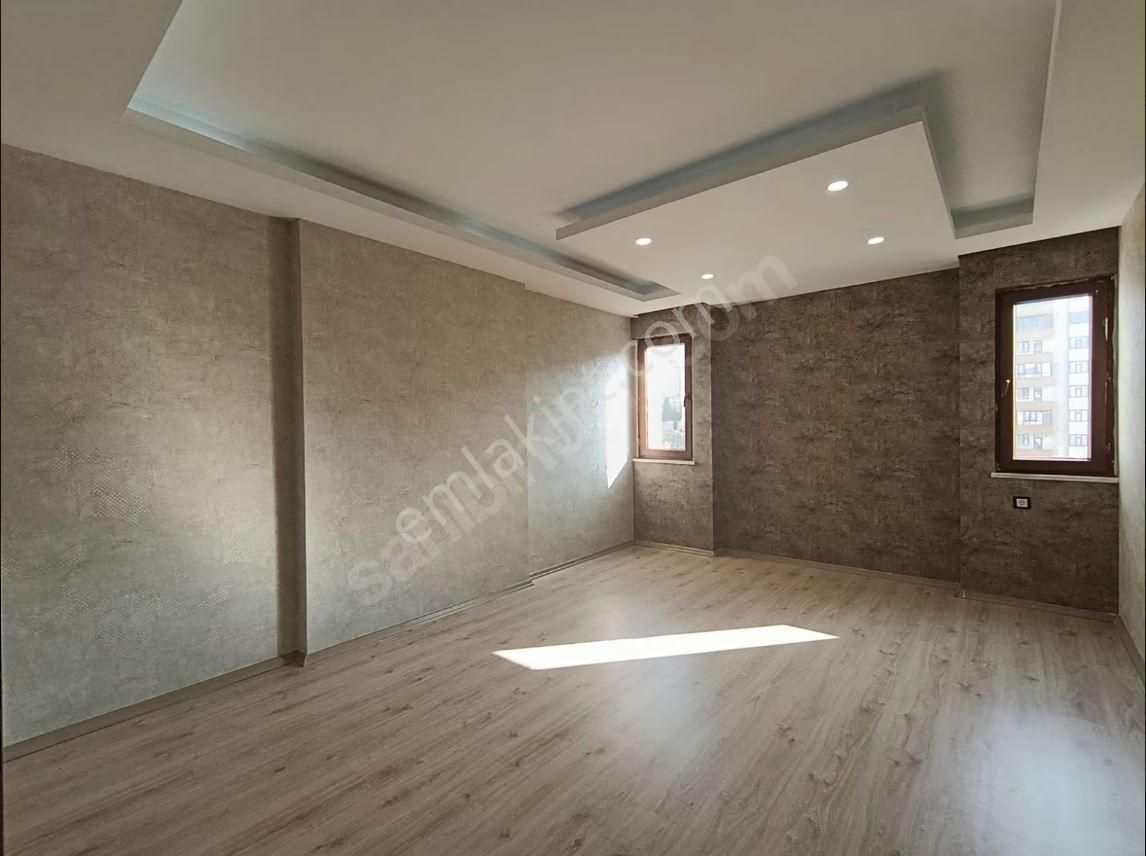 Sultan Emlakdan 35 Metre Yola Sıfır Site İçerisinde 4+1 Satılık Lüx Daire - Görsel 19