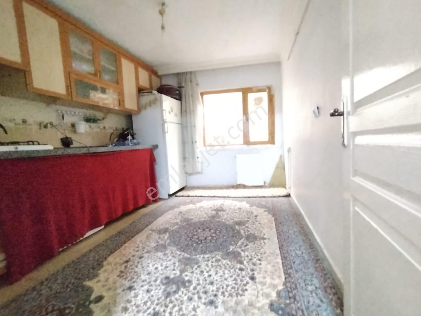 Süvari Mah De Hesaplı Acil Satılık 3+1 Balkonlu Altında Daire Var - Görsel 5