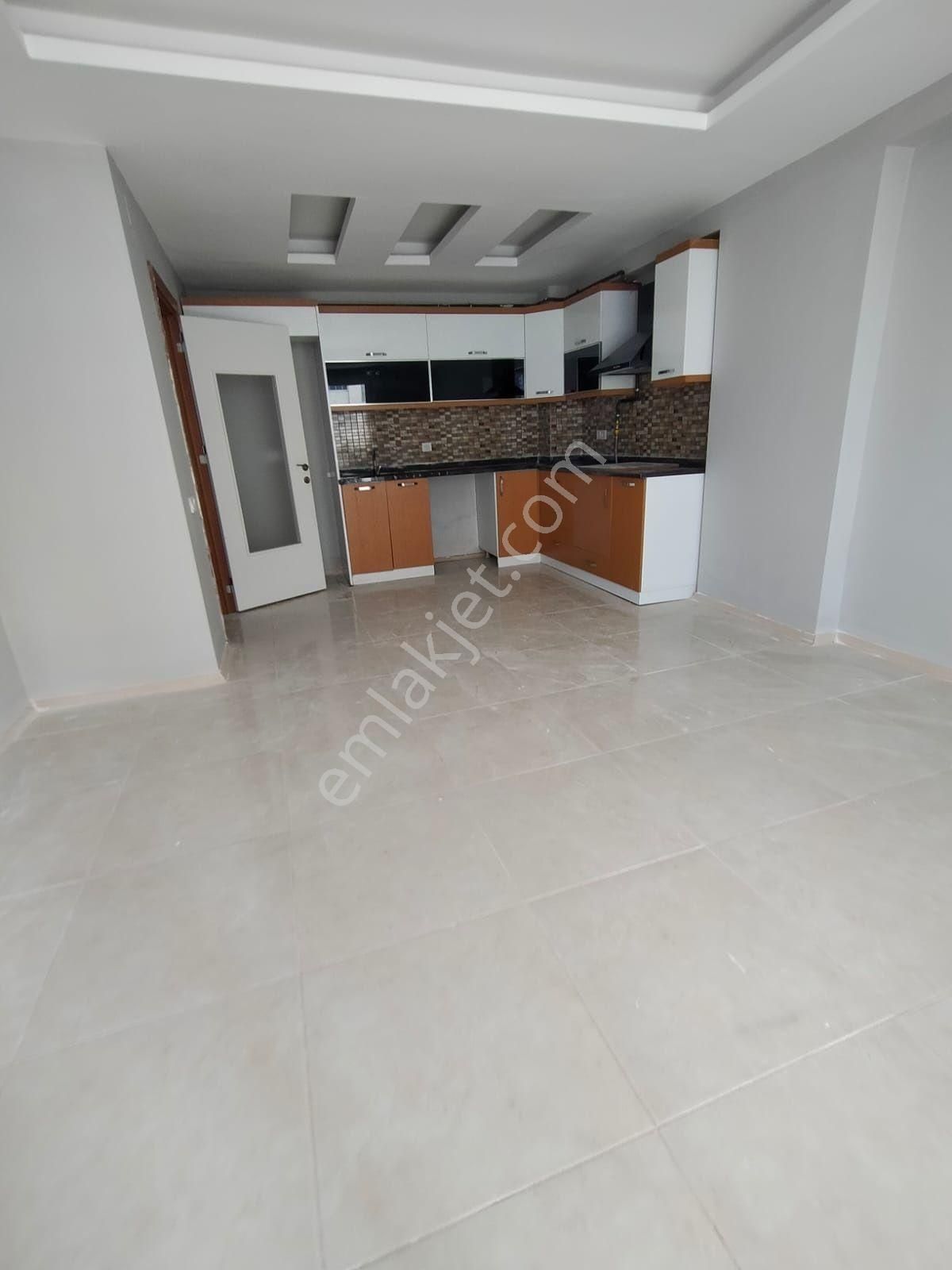 Birlik Gayrimenkulden Osmangazi De 3+1 İskanlı Site İçerisinde Okul Yanı Kaçmaz Satılık