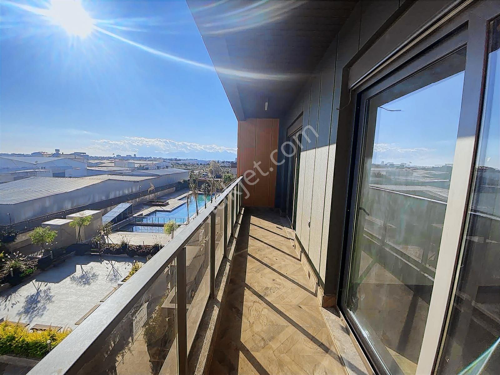 Yeni Yıla Özel Ultra Lüx Site İçi 1+1 Full Yapılı Sıfır Daire !! - Görsel 14