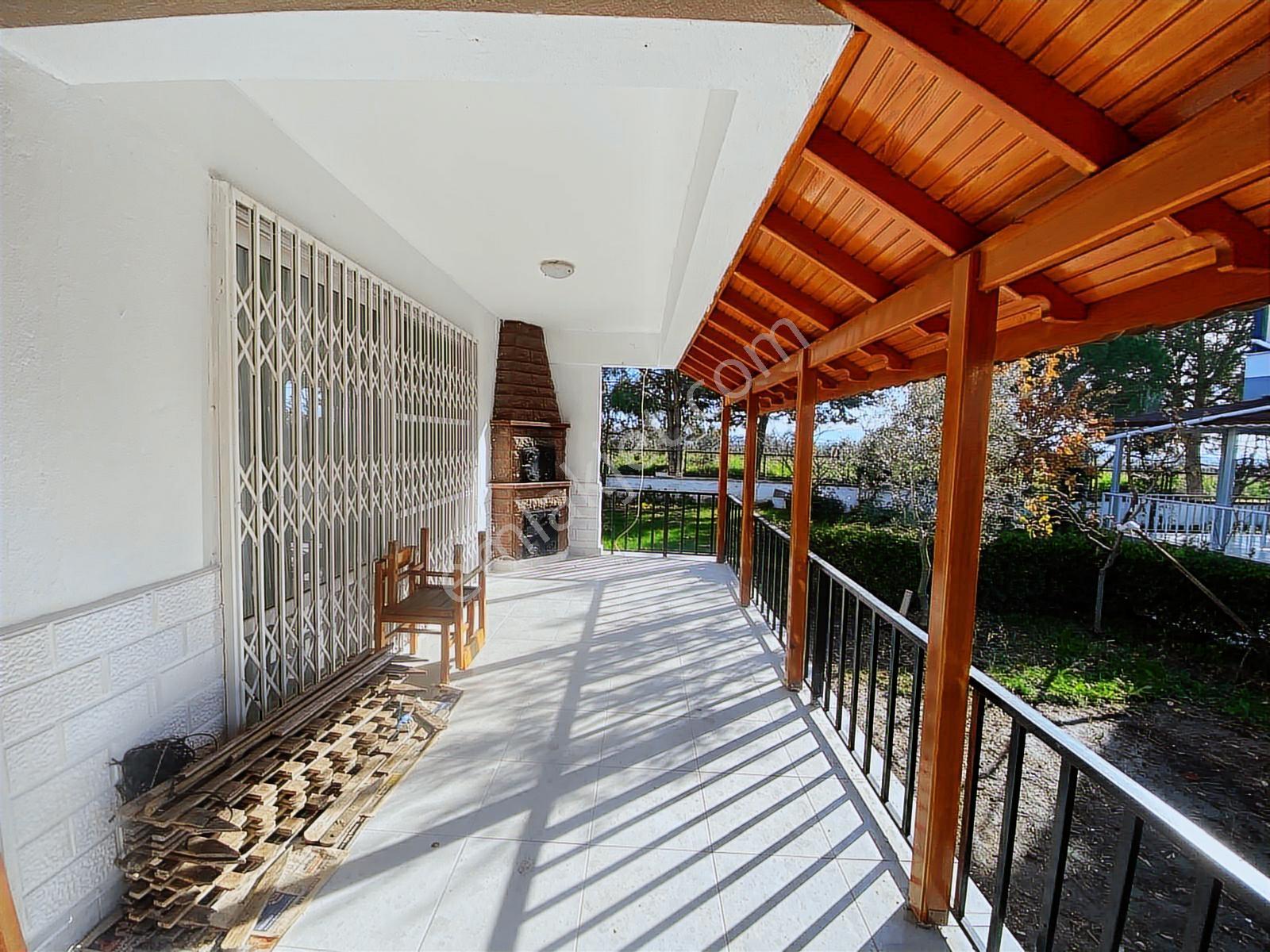 Borsem'den Dikili'de Havuzlu Sitede Satılık Dubleks Villa - Görsel 11