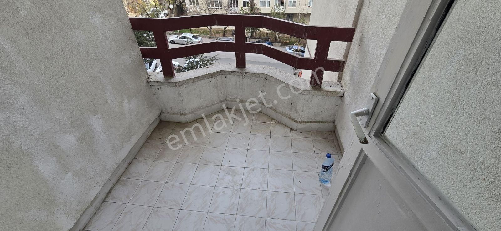 Şenlikköy Blokları 3+1 Kat 4 Ön Cephe Bağımsız 123 M2 Merkezi - Görsel 19