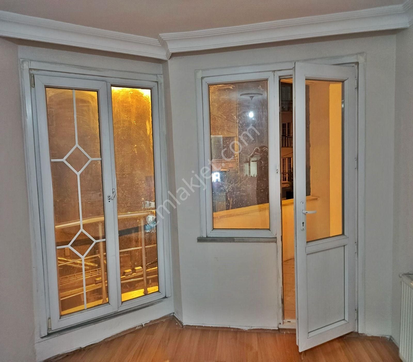 Satılık Cadde Üsttü 2+1 Daire - Görsel 6