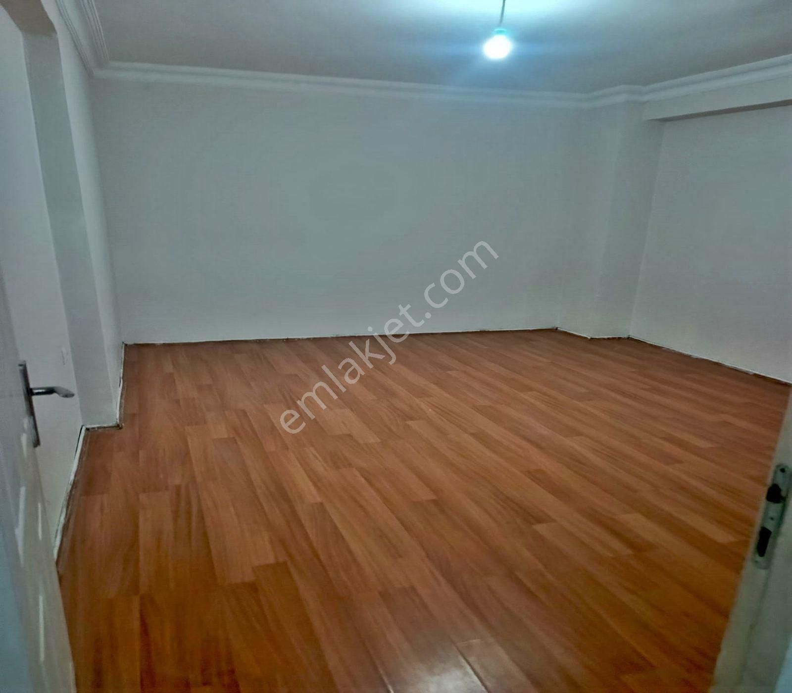 Satılık Cadde Üsttü 2+1 Daire - Görsel 9