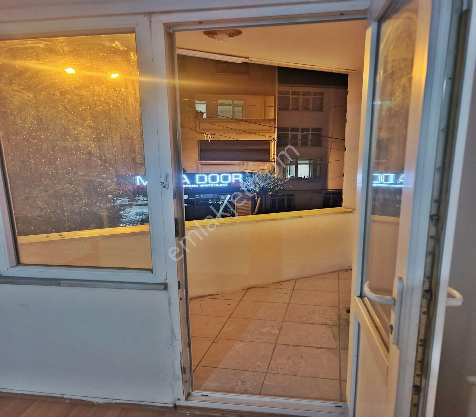 Satılık Cadde Üsttü 2+1 Daire - Görsel 3