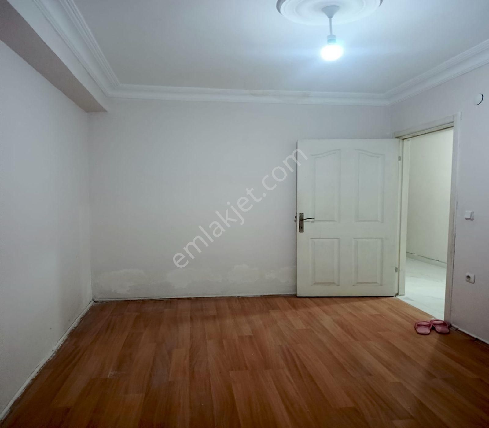 Satılık Cadde Üsttü 2+1 Daire - Görsel 11