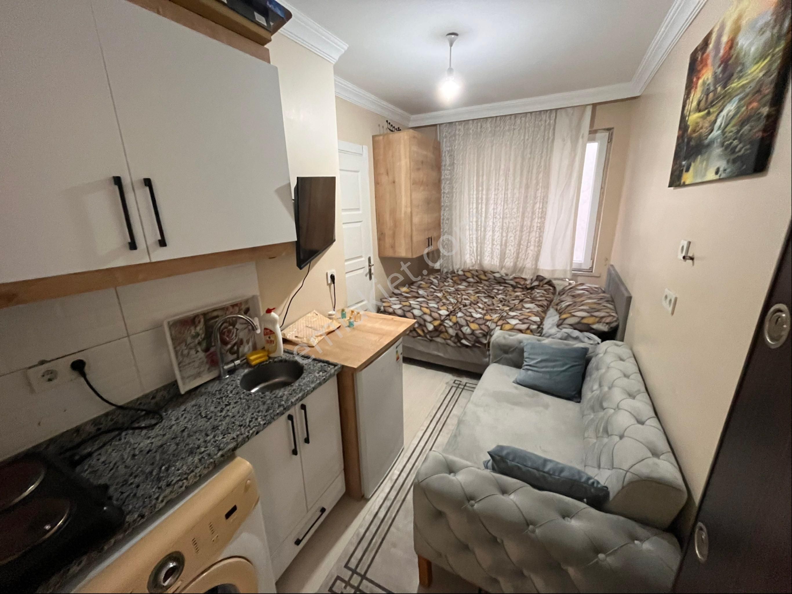 Cadde Üzeri Full Eşyalı 1+0 Stüdyo Daire