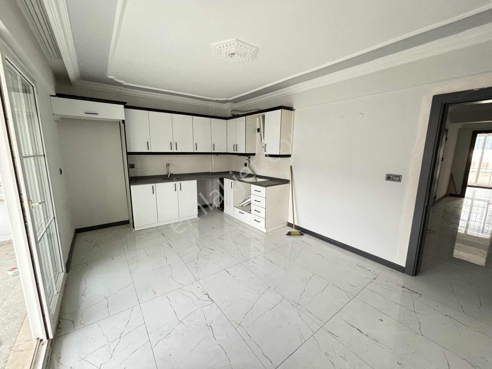 Fastkey Group'tan Cadde Üstünde 3+1 Çift Cephe Teraslı Daire - Görsel 12