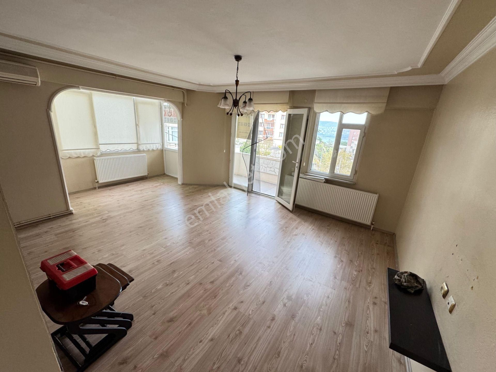 Gemlik Manastır Da 3+1 Satılık Daire - Görsel 2