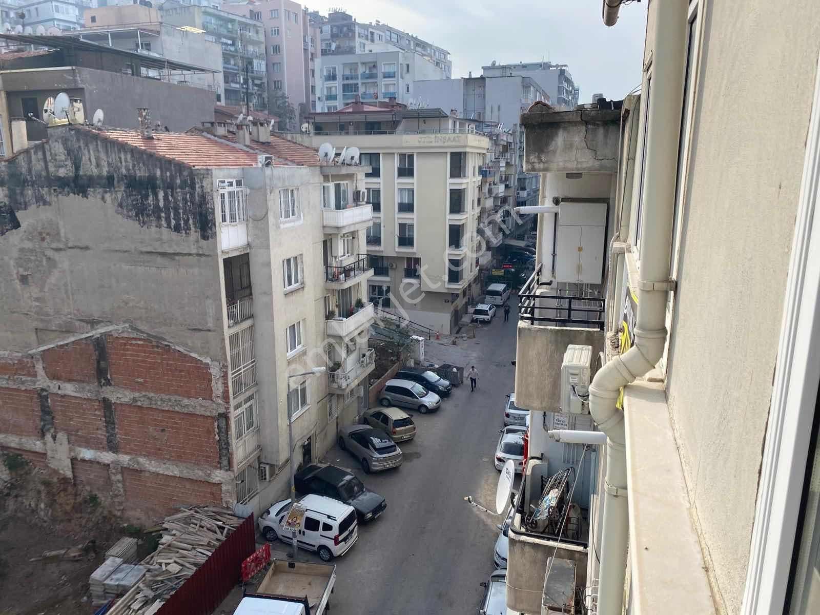 Tarihi Asansör Yakını 2+1 Panoramik Deniz Manzaralı Fırsat Daire - Görsel 10