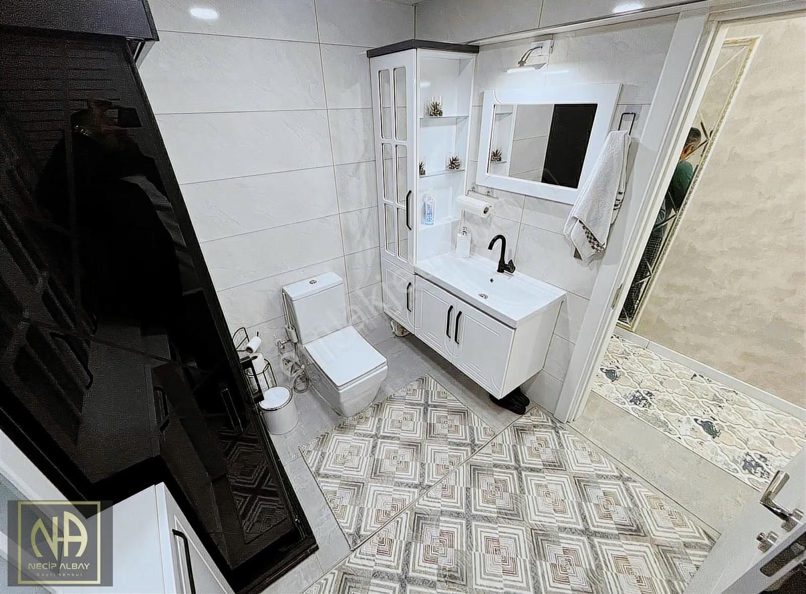 Etlik'de Site İçerisinde Ultra Lüks Yapılı Manzaralı 3+1 Satılık - Görsel 6