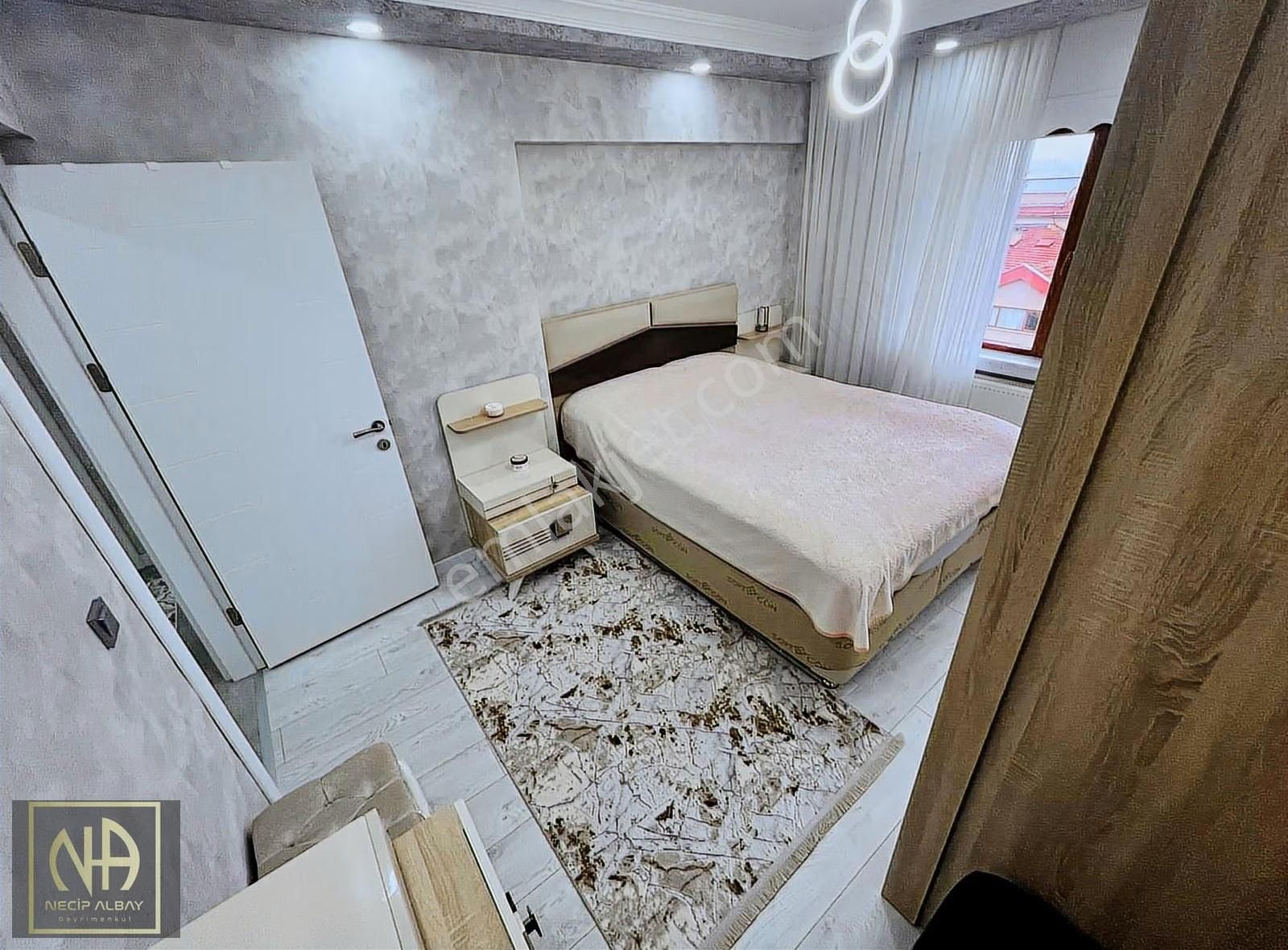 Etlik'de Site İçerisinde Ultra Lüks Yapılı Manzaralı 3+1 Satılık - Görsel 3