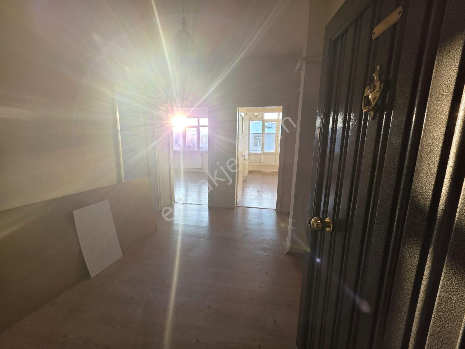 Fevziçakmak Da Çift Balkonlu 3 Cephe Kiralık - Görsel 6