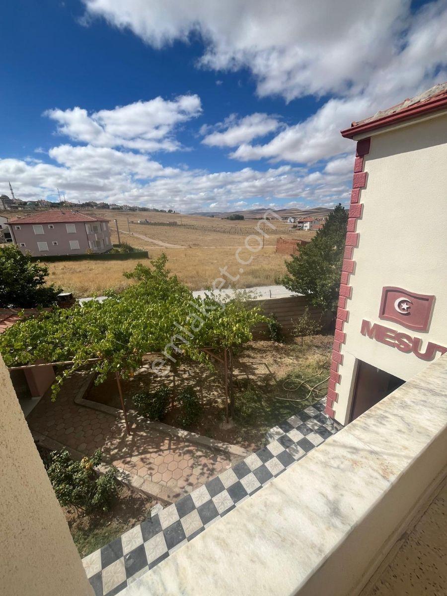 Şekerpınar Mahallesinde Komple Dolu Müstakil Ev Garaj Tandırlık - Görsel 15