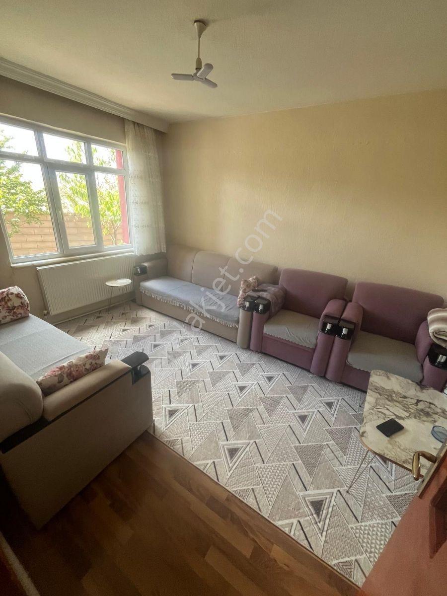 Şekerpınar Mahallesinde Komple Dolu Müstakil Ev Garaj Tandırlık - Görsel 18
