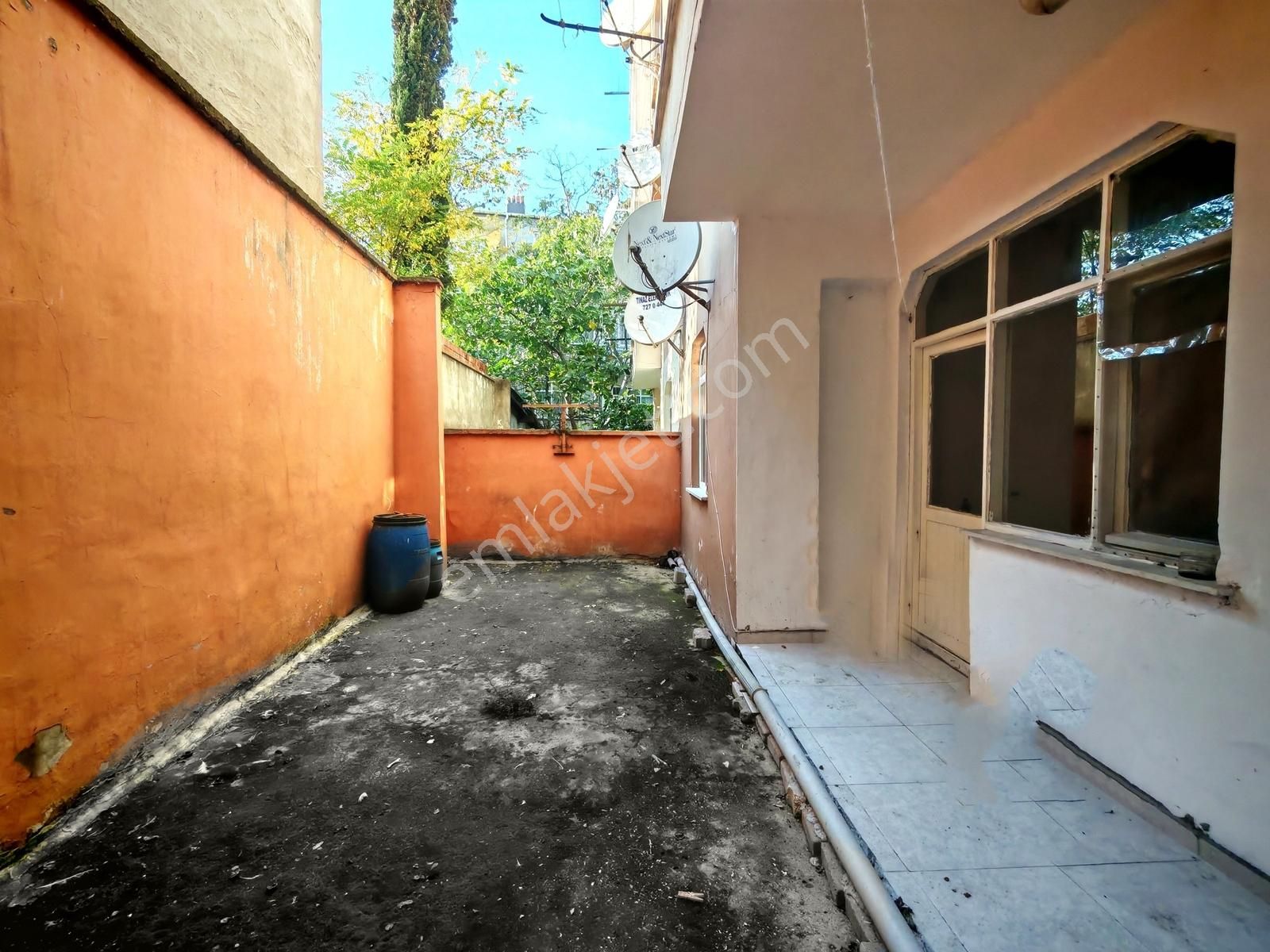 Silivri Kale Bölgesi Bakımlı Geniş Ferah Yüksek Giriş 3+1 - Görsel 4