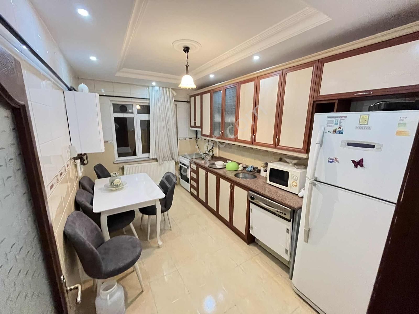 Aydın İnş. Cebeci Mh. Köşe 3+1 120m2 1.kat 15.yıllık Lüx Daire - Görsel 4