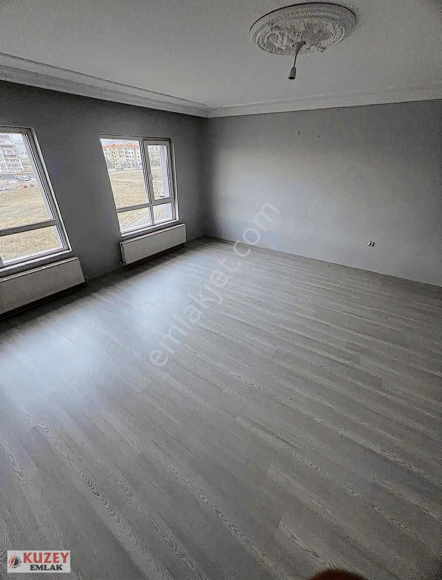 Kuzey Emlaktan Kuzey Yıldızında 4,5+1 Kiralık Daire - Görsel 10