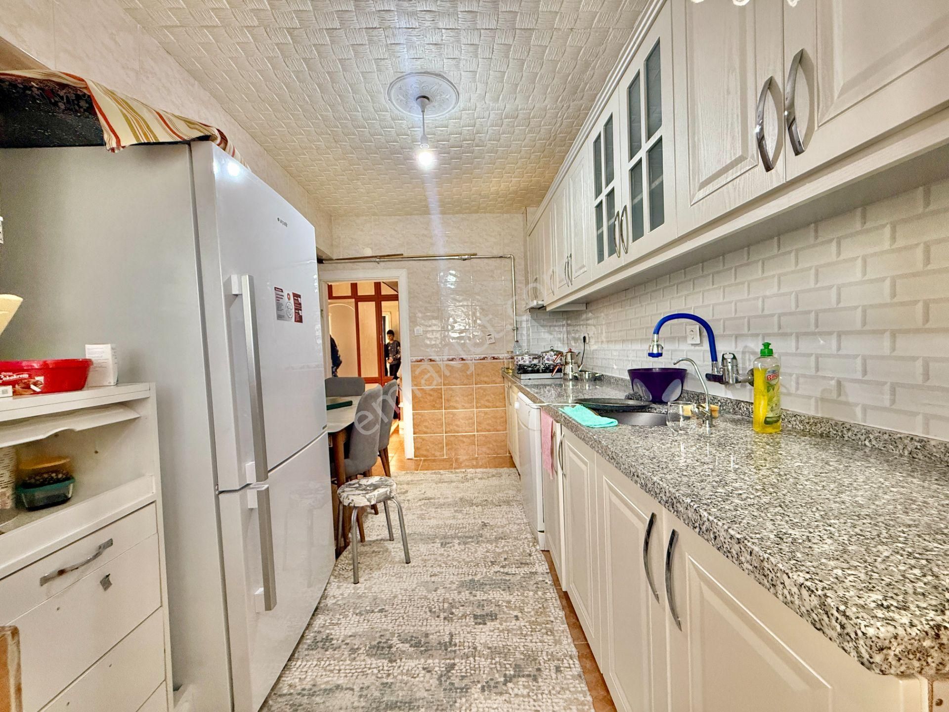 Taşcılar'dan Merkez Mah. Okullar Bölgesinde Güney C. 3.kat 3+1 Dai. - Görsel 3