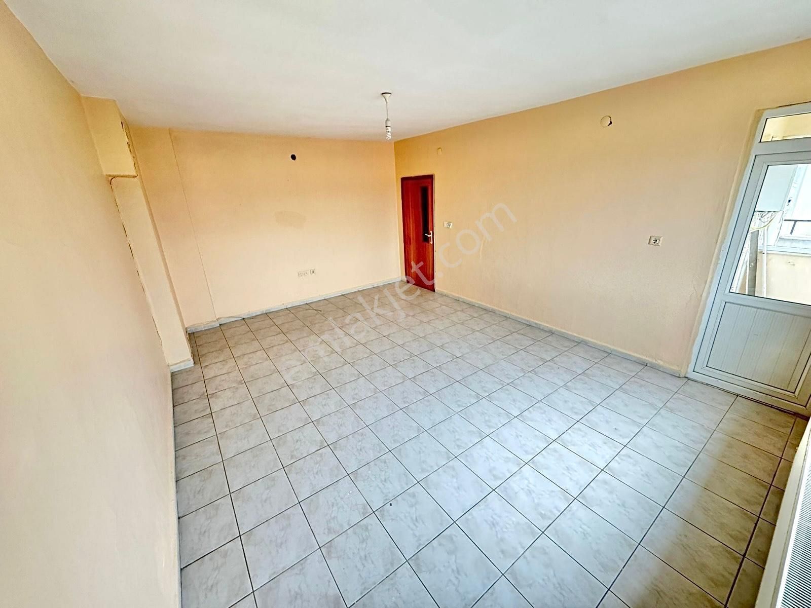 Home And Cardan Hamidiyede Fırsat 3+1 Satılık Daire - Görsel 4