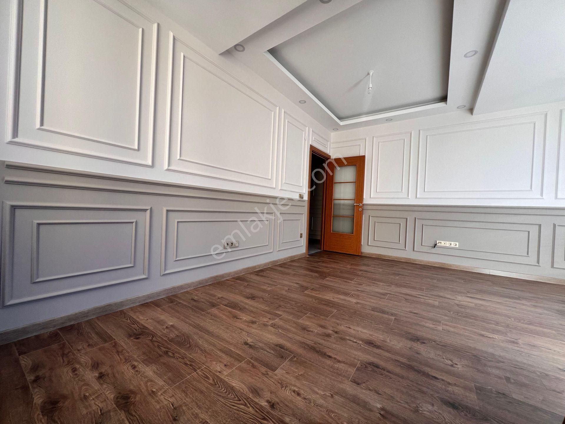 Çınar'da Lüx Dekorlu Ayrı Mutfaklı Ön Cephe 2+1 Daire - Görsel 9