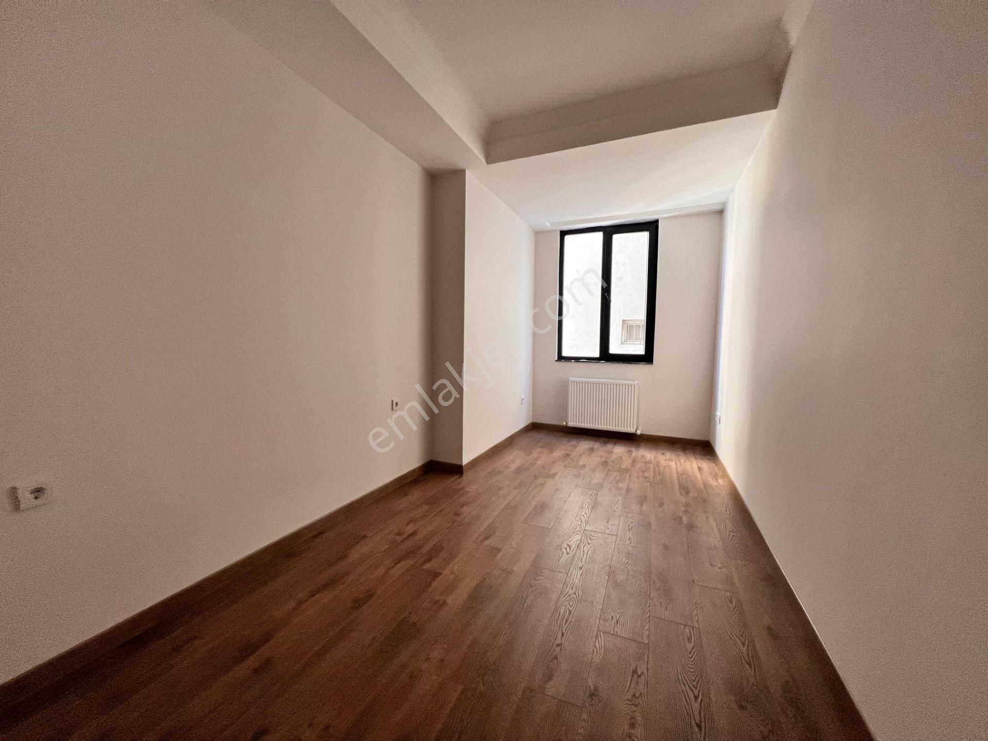 Çınar'da Lüx Dekorlu Ayrı Mutfaklı Ön Cephe 2+1 Daire - Görsel 6