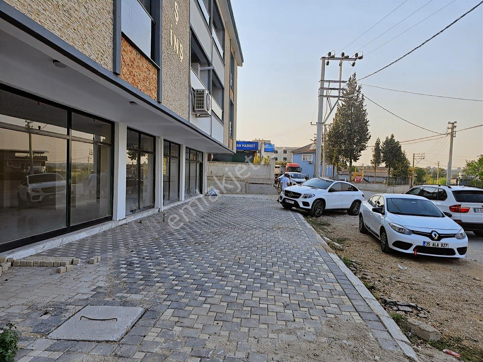 Torbalı Pancar Mahallesinde Sıfır 290m2 Kiralık İş Yeri - Görsel 9