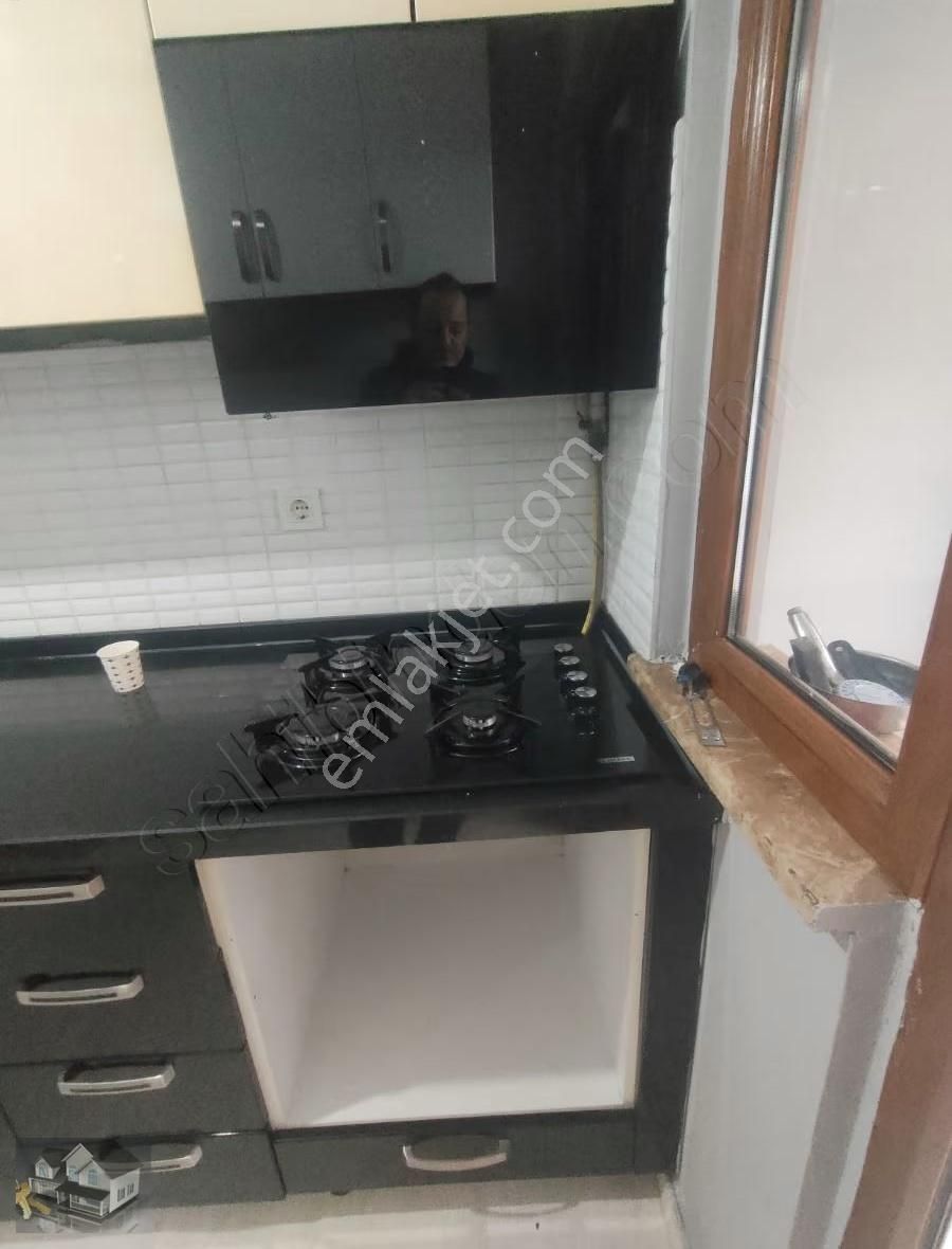 Kağıthane Harmantepede 1+1 Yüksek Giriş Balkonlu Kiralık Daire. - Görsel 11