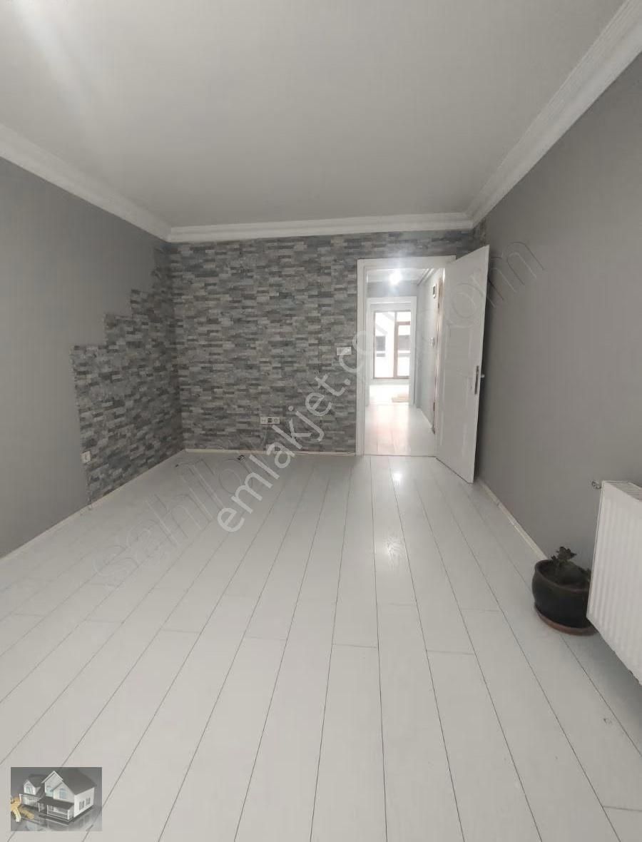 Kağıthane Harmantepede 1+1 Yüksek Giriş Balkonlu Kiralık Daire. - Görsel 6
