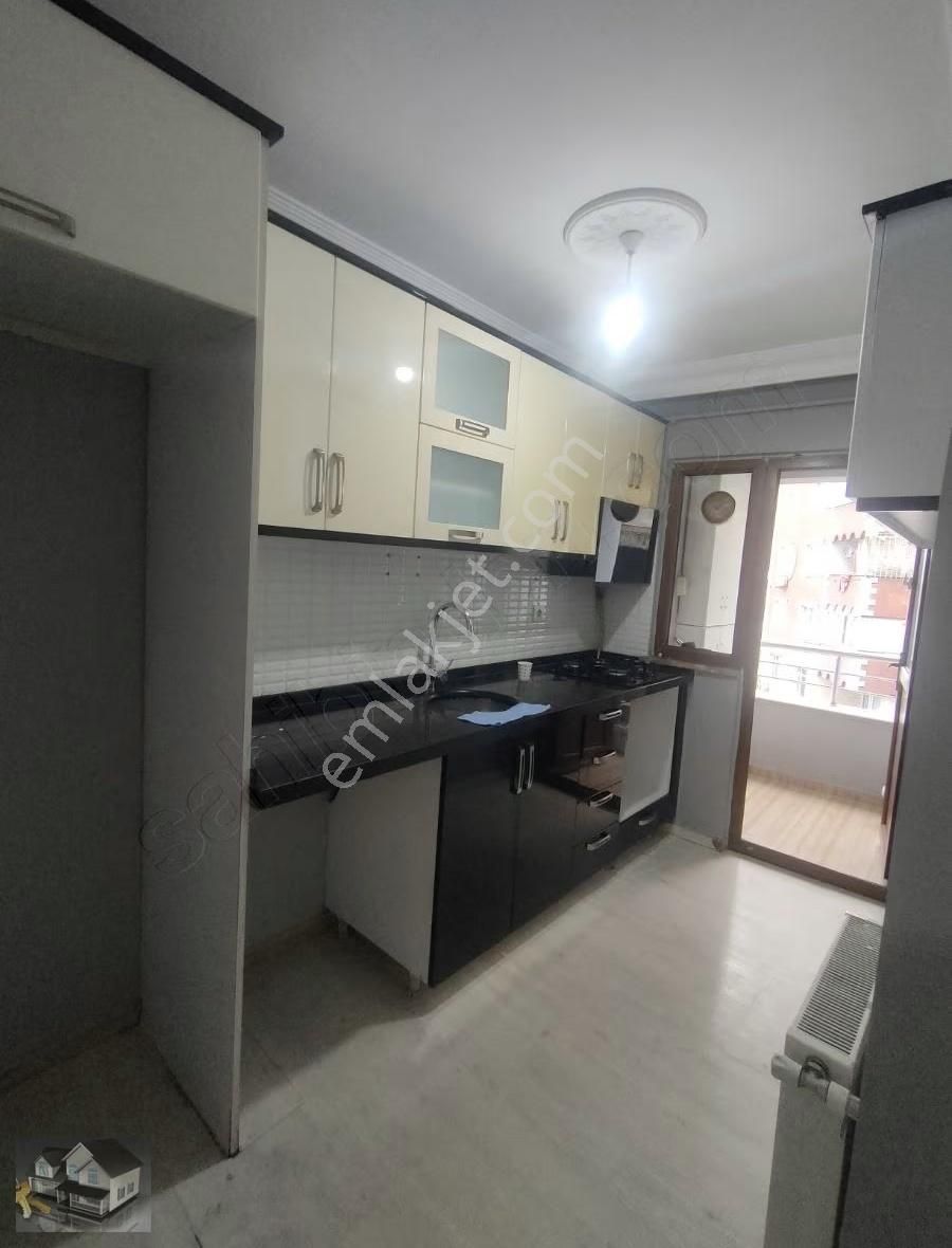 Kağıthane Harmantepede 1+1 Yüksek Giriş Balkonlu Kiralık Daire. - Görsel 14