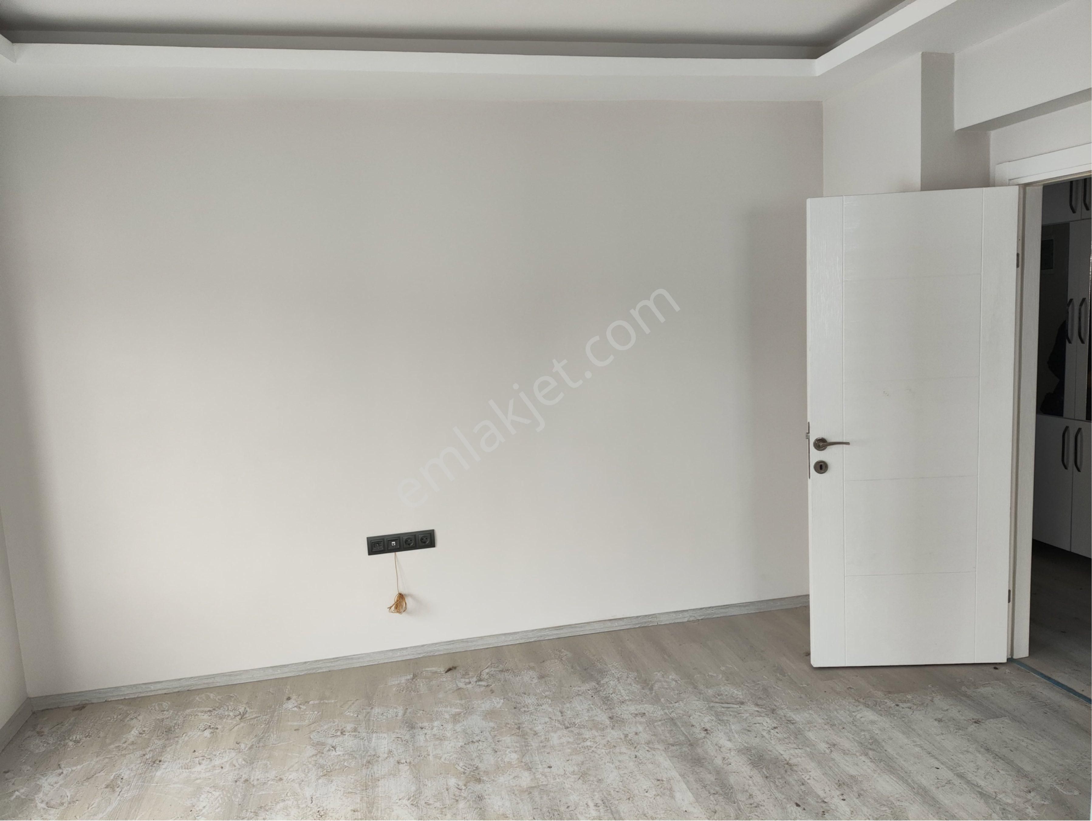 Kuşadası Merkez'de 2+1 3.kat Asansörlü Sıfır Satılık Daire - Görsel 9